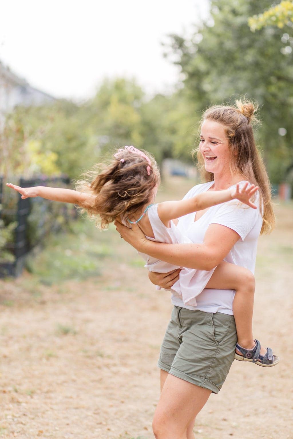 Spätsommerliche Familienfotos im Sandsturm in Stahnsdorf
