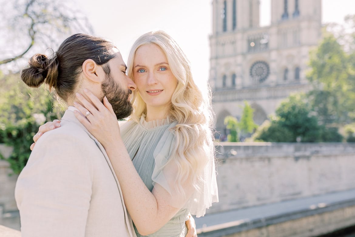 Verlobung an der Notre Dame - ein Editorial in Paris