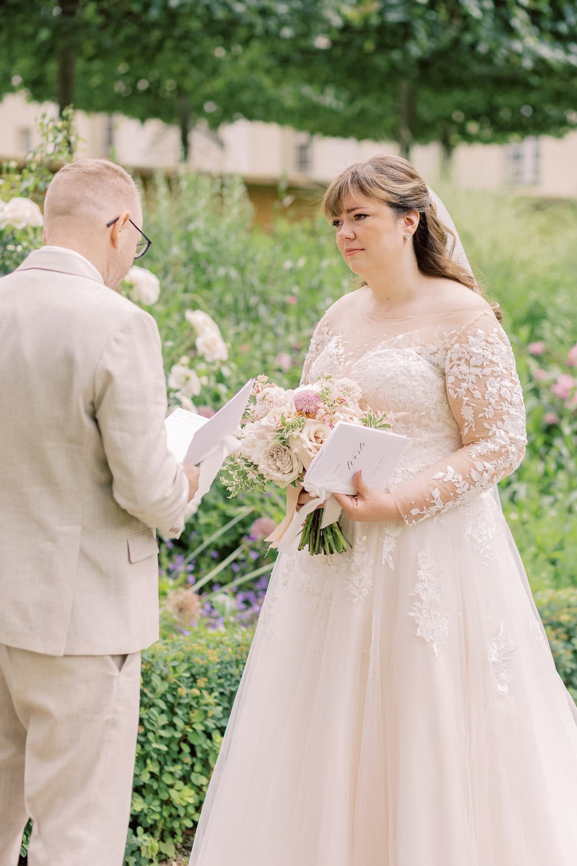 Kirchliche Trauung beim Schloss Köpenick mit Feier im Strandbad Wendenschloss Berlin Köpenick