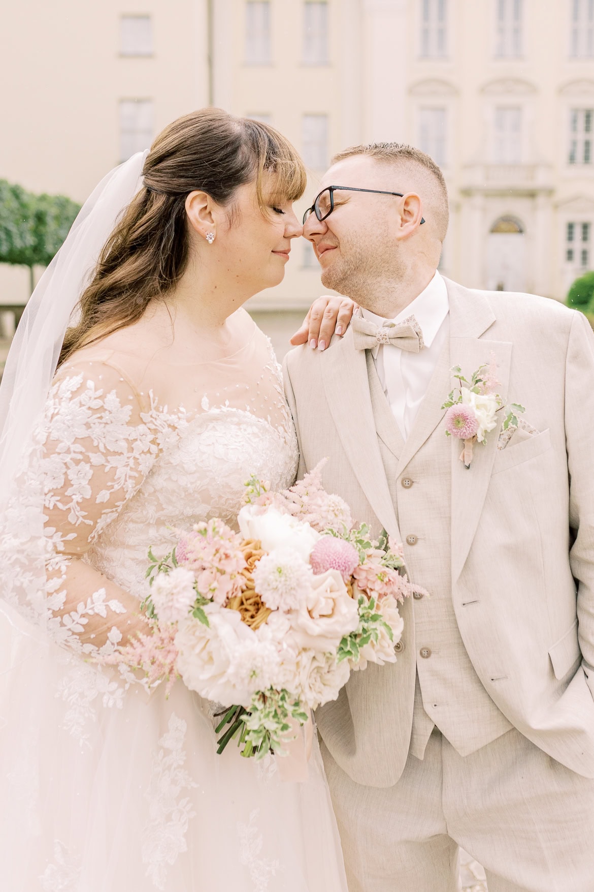 Kirchliche Trauung beim Schloss Köpenick mit Feier im Strandbad Wendenschloss Berlin Köpenick