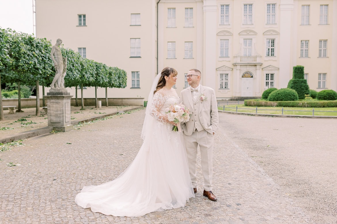 Kirchliche Trauung beim Schloss Köpenick mit Feier im Strandbad Wendenschloss Berlin Köpenick