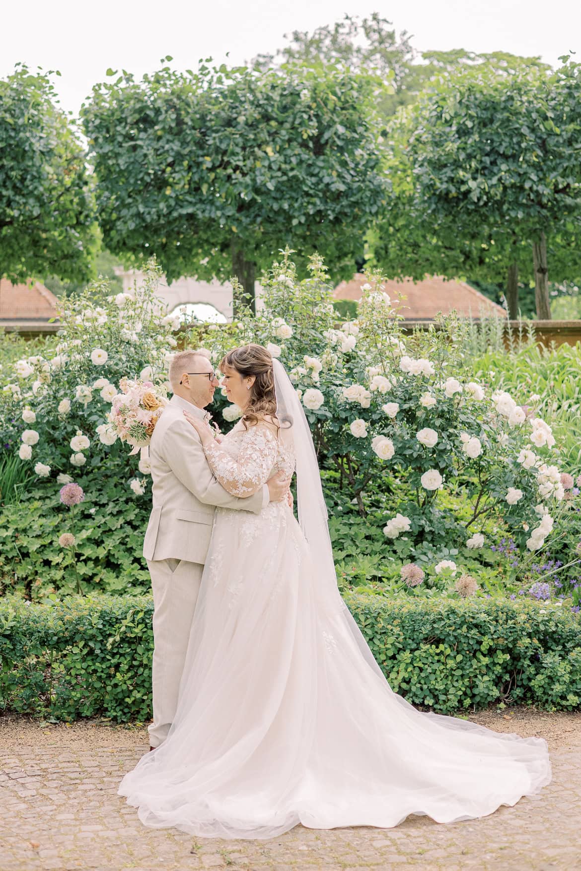 Kirchliche Trauung beim Schloss Köpenick mit Feier im Strandbad Wendenschloss Berlin Köpenick