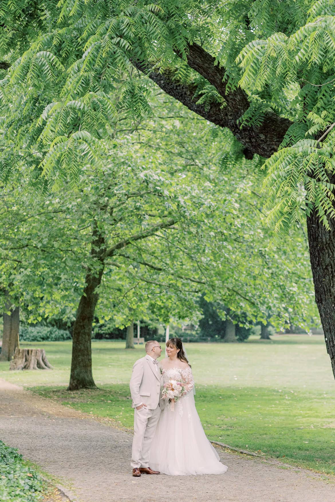 Kirchliche Trauung beim Schloss Köpenick mit Feier im Strandbad Wendenschloss Berlin Köpenick