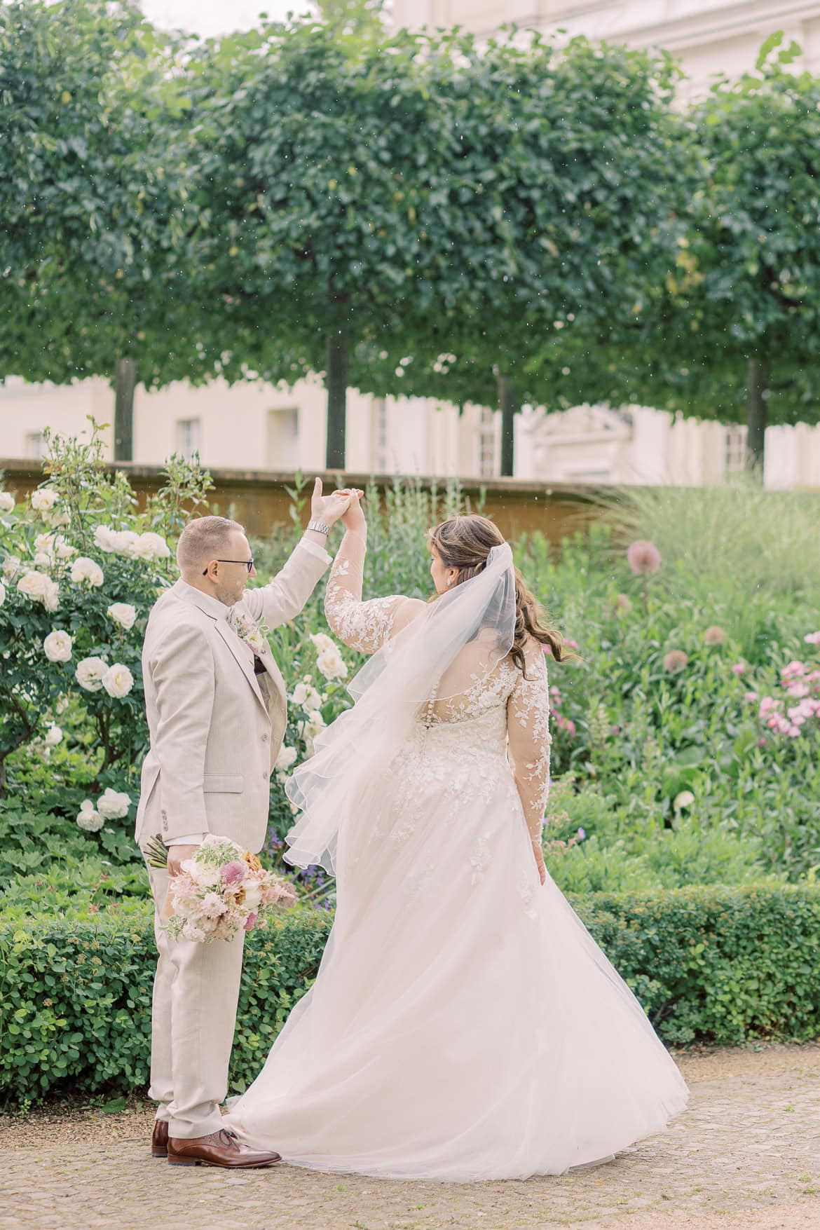 Kirchliche Trauung beim Schloss Köpenick mit Feier im Strandbad Wendenschloss Berlin Köpenick