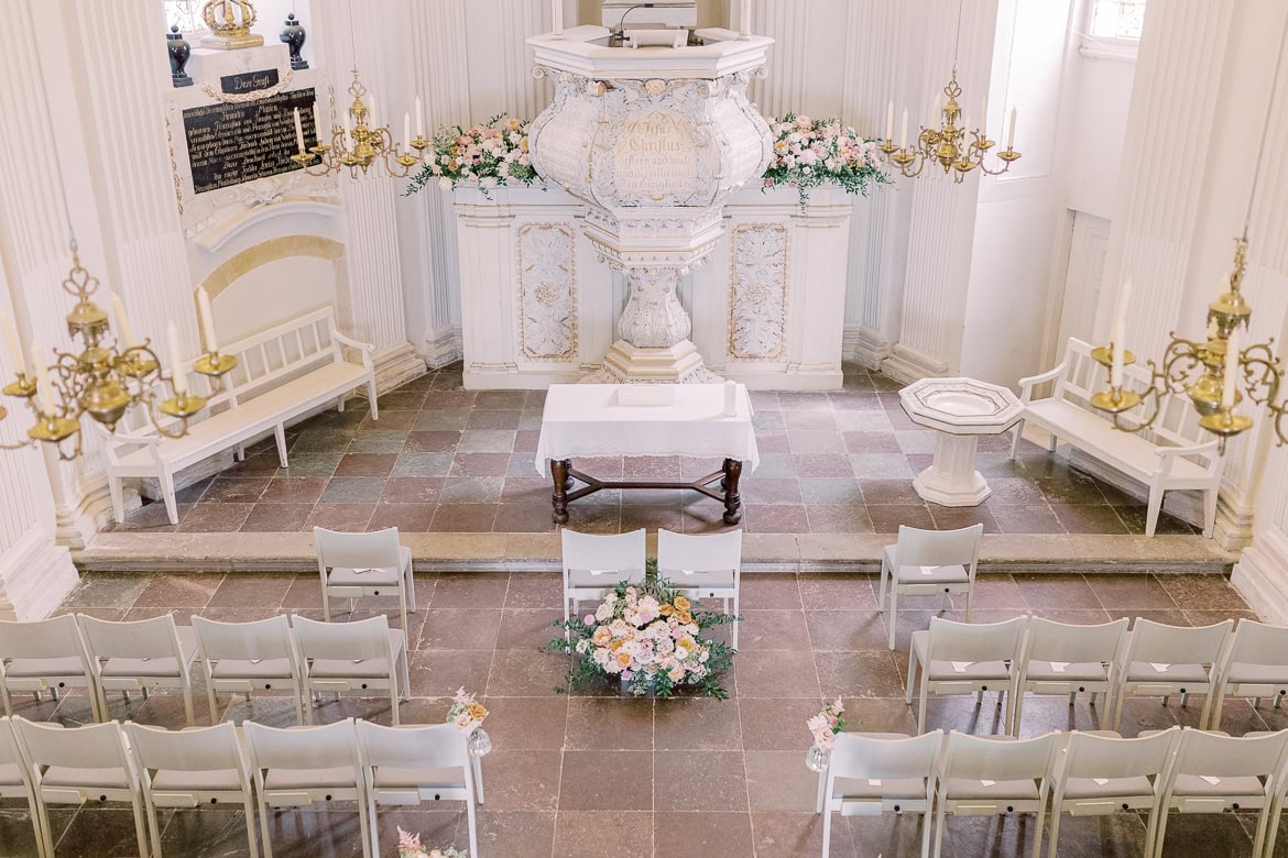 Kirchliche Trauung beim Schloss Köpenick mit Feier im Strandbad Wendenschloss Berlin Köpenick