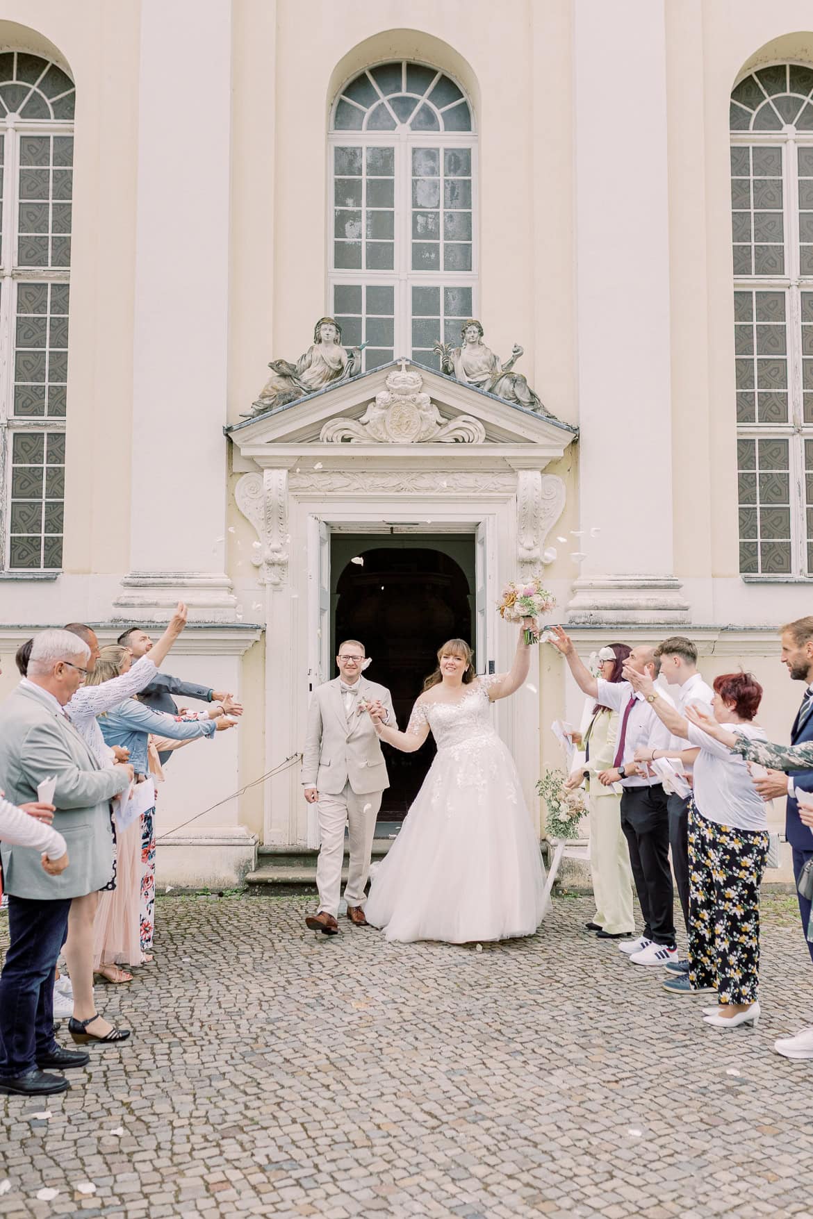 Kirchliche Trauung beim Schloss Köpenick mit Feier im Strandbad Wendenschloss Berlin Köpenick