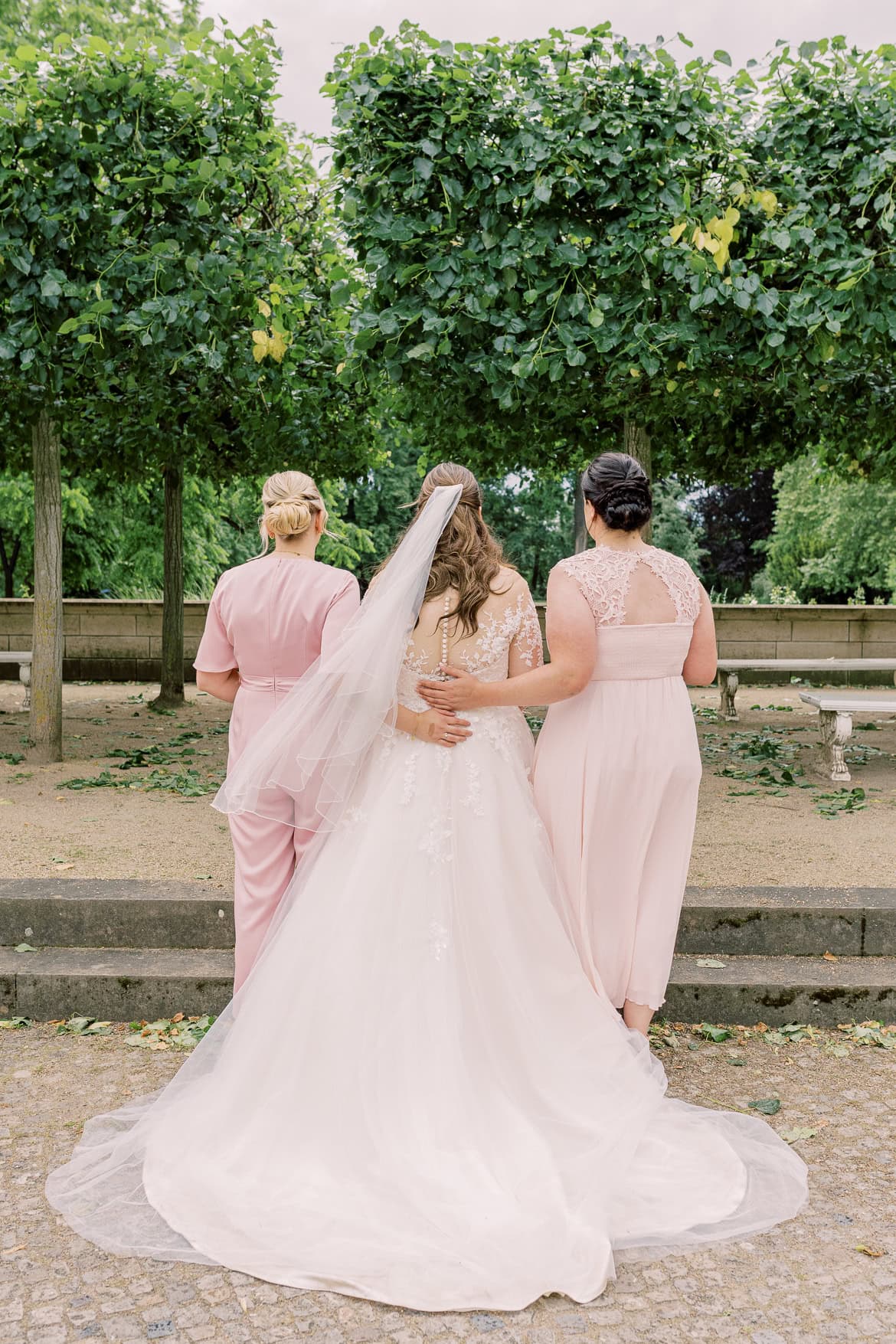 Kirchliche Trauung beim Schloss Köpenick mit Feier im Strandbad Wendenschloss Berlin Köpenick