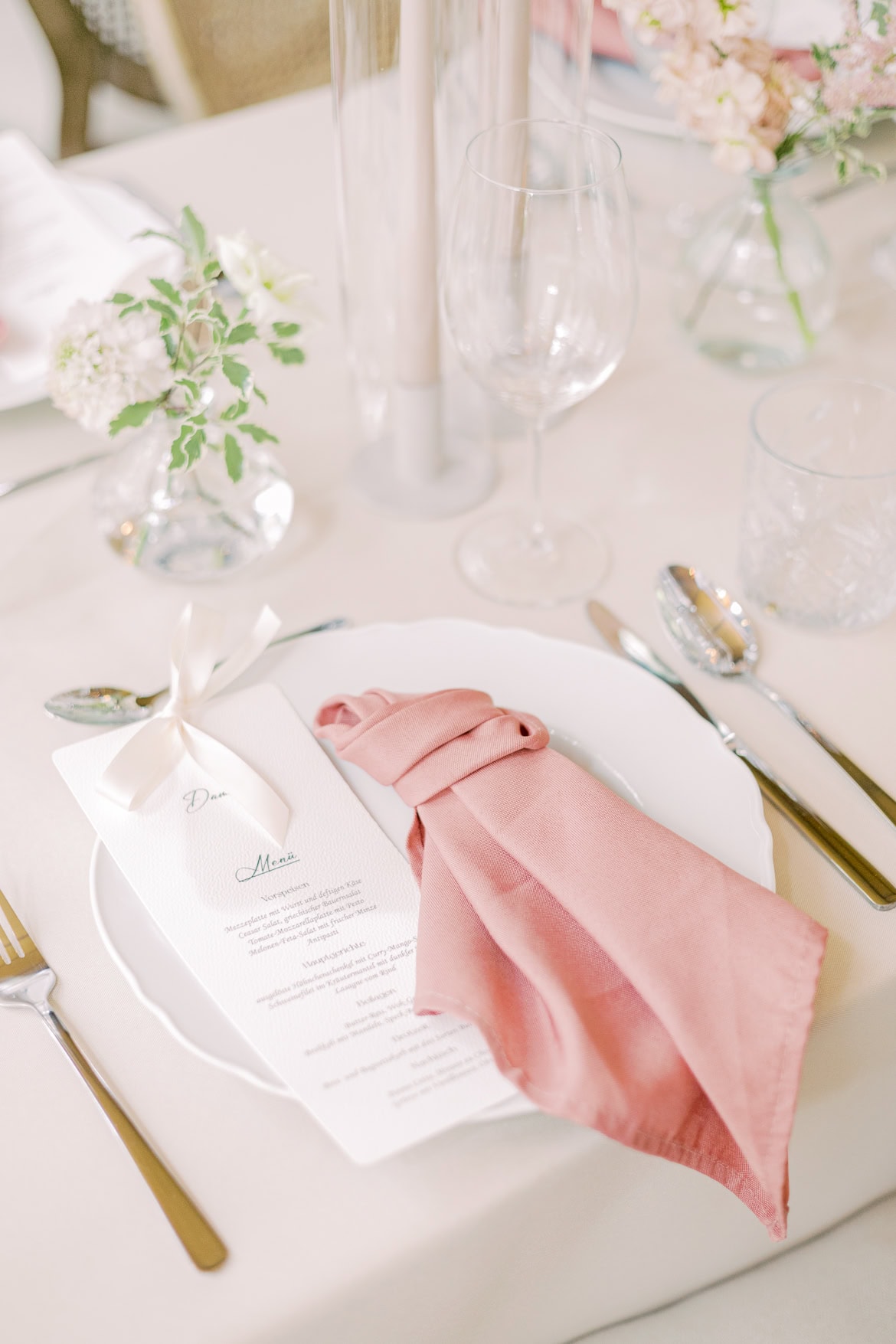 Kirchliche Trauung beim Schloss Köpenick mit Feier im Strandbad Wendenschloss Berlin Köpenick