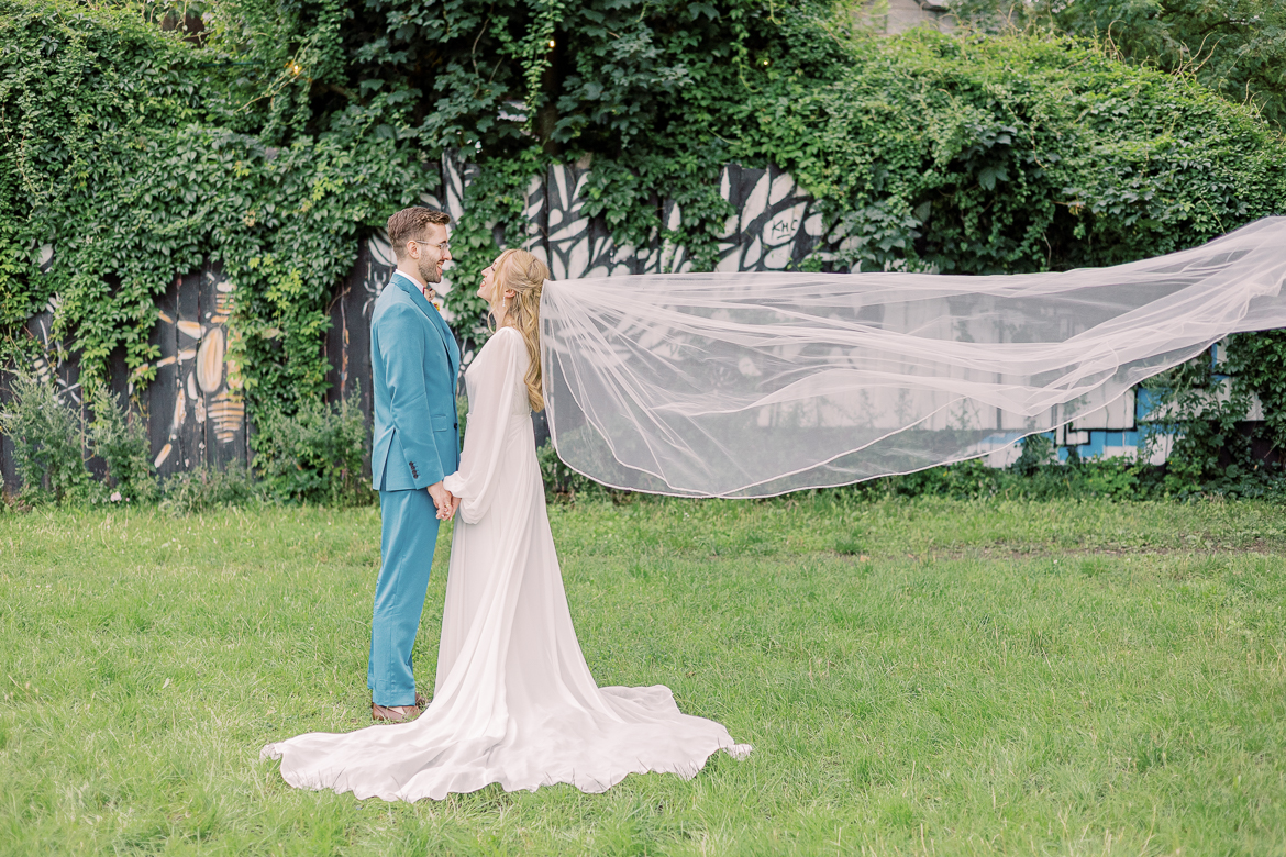 Hochzeit mit freier Trauung und Live Band in der Oberhafenkantine Berlin