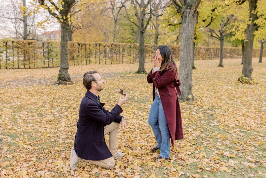 Herbstliche Verlobung in Berlin Charlottenburg