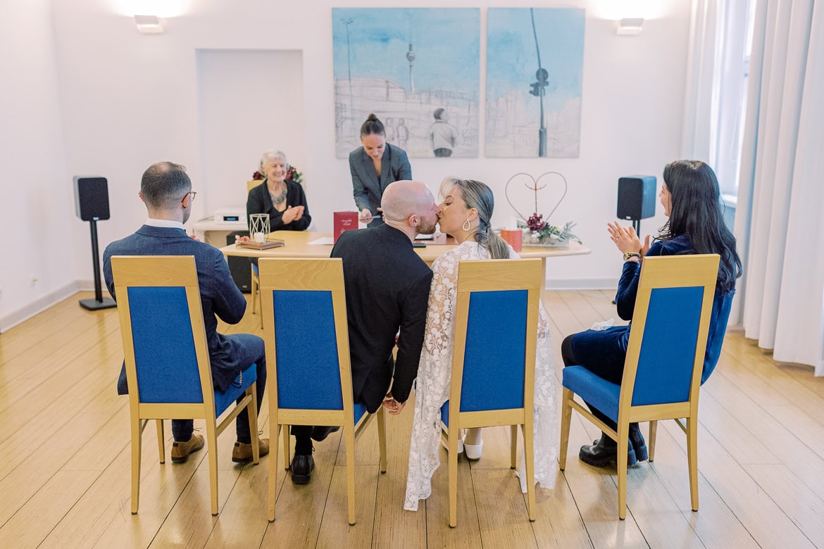 Winter Hochzeit im Standesamt Berlin Mitte