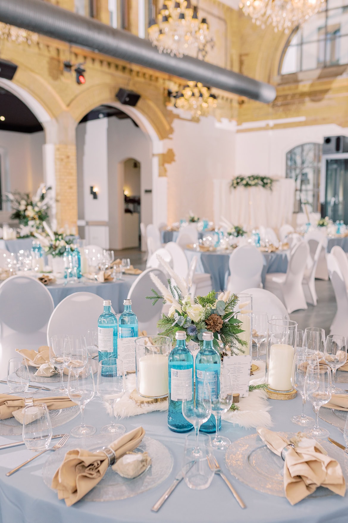 Winter Hochzeitsfeier in der Event Wartehalle Berlin Nordbahnhof