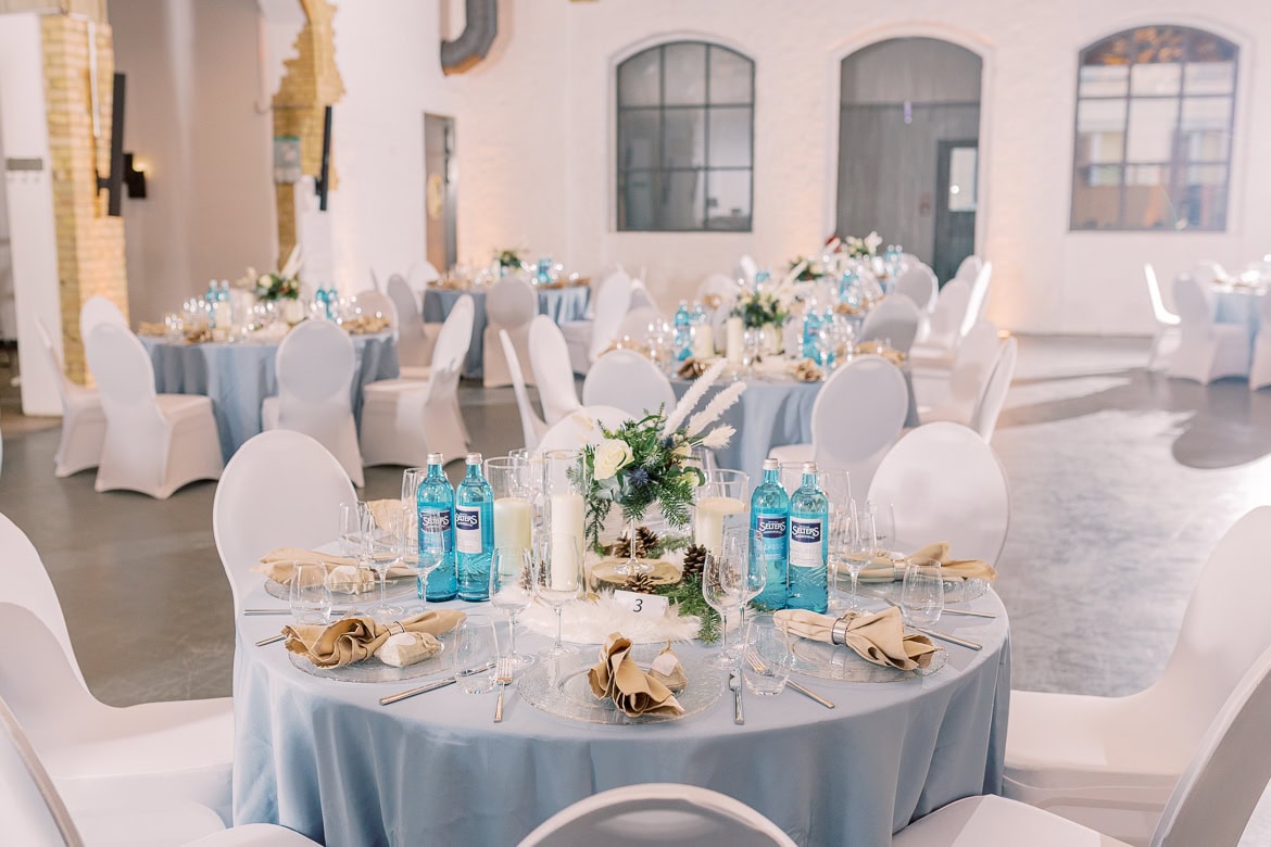 Winter Hochzeitsfeier in der Event Wartehalle Berlin Nordbahnhof