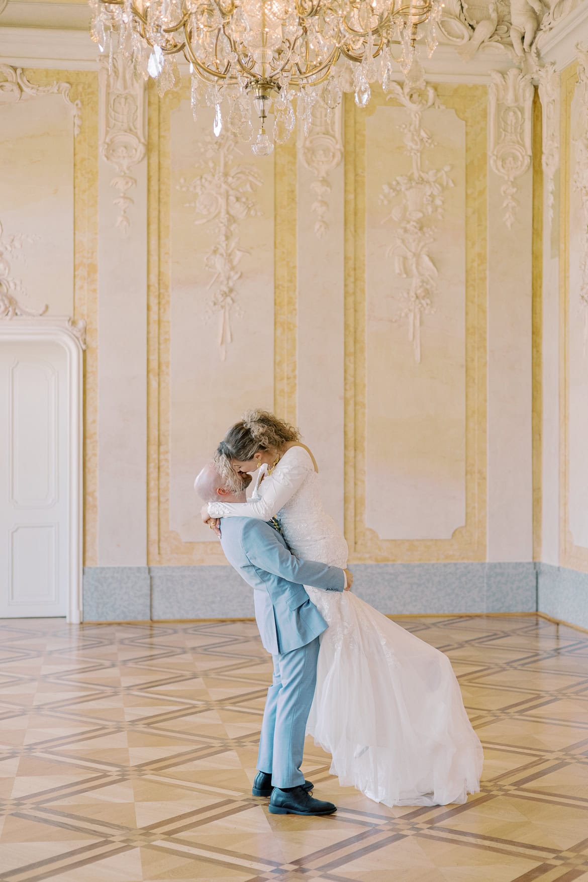 After Wedding Session im Schloss Schönhausen Berlin