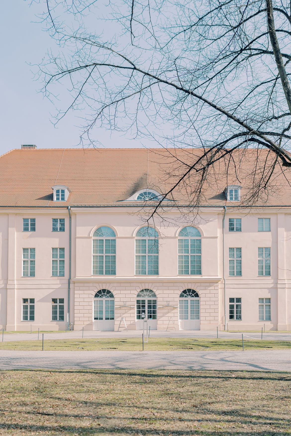 After Wedding Session im Schloss Schönhausen Berlin