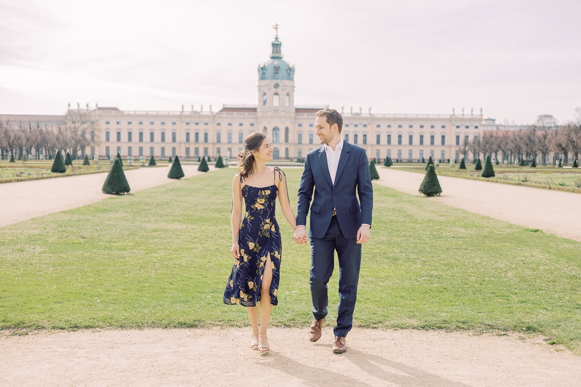 Überraschungs Heiratsantrag beim Schloss Charlottenburg Berlin