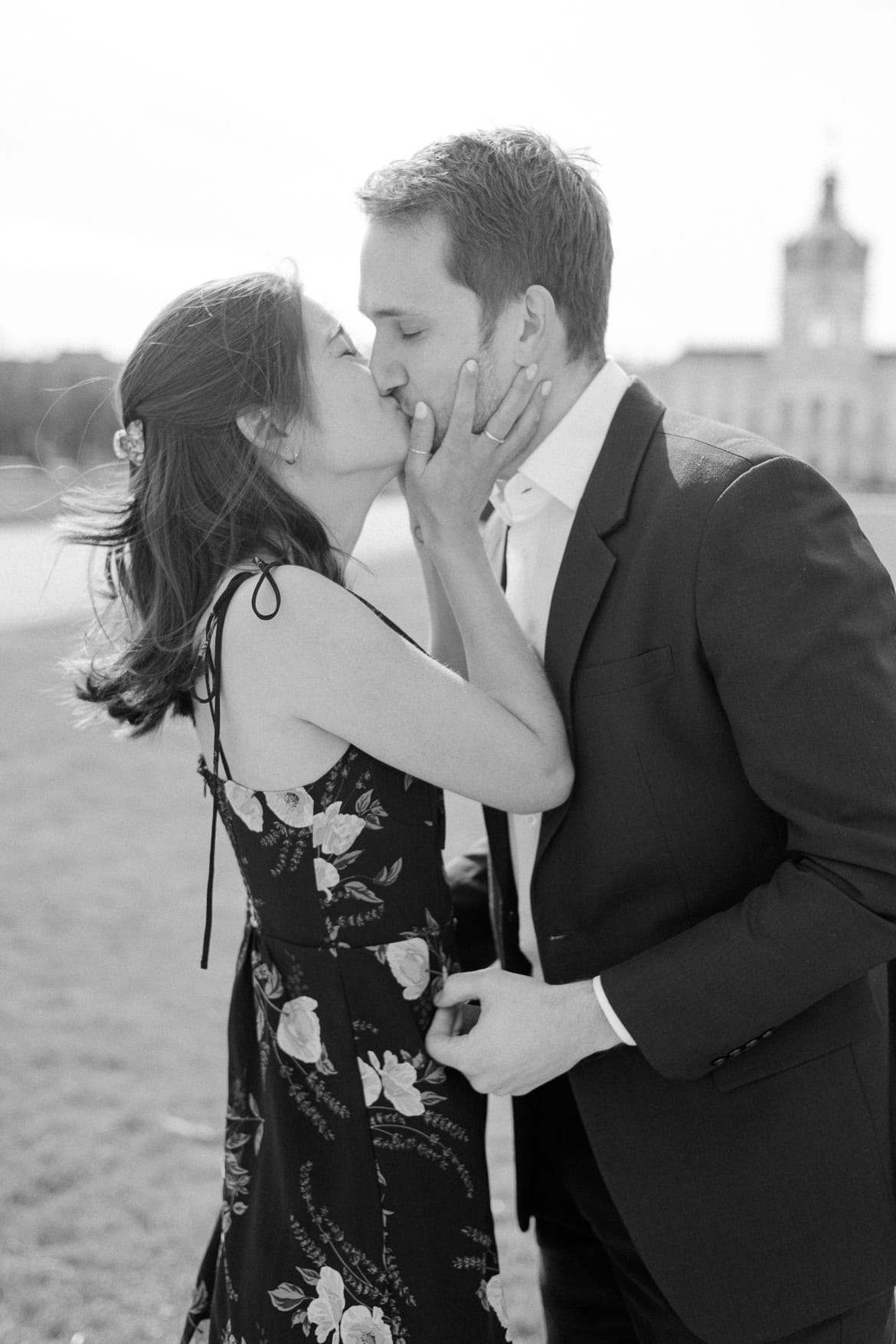 Überraschungs Heiratsantrag beim Schloss Charlottenburg Berlin