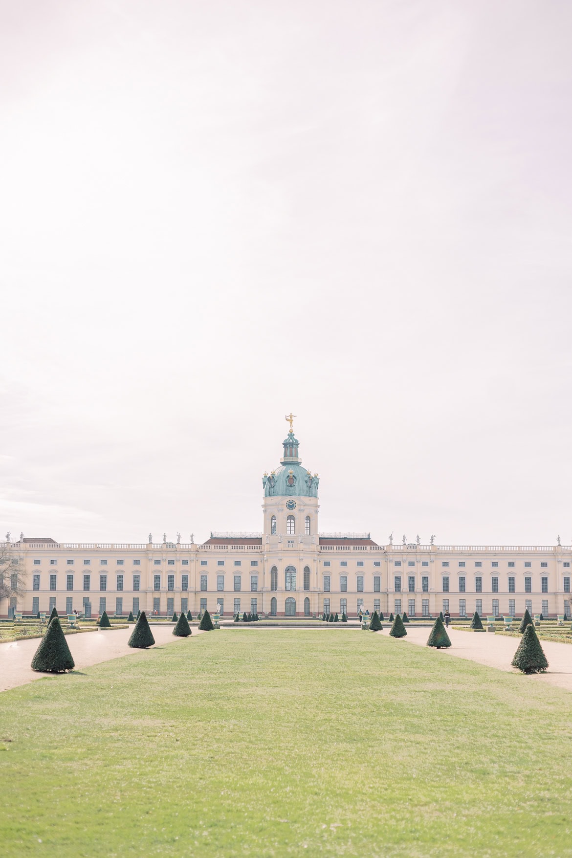 Überraschungs Heiratsantrag beim Schloss Charlottenburg Berlin
