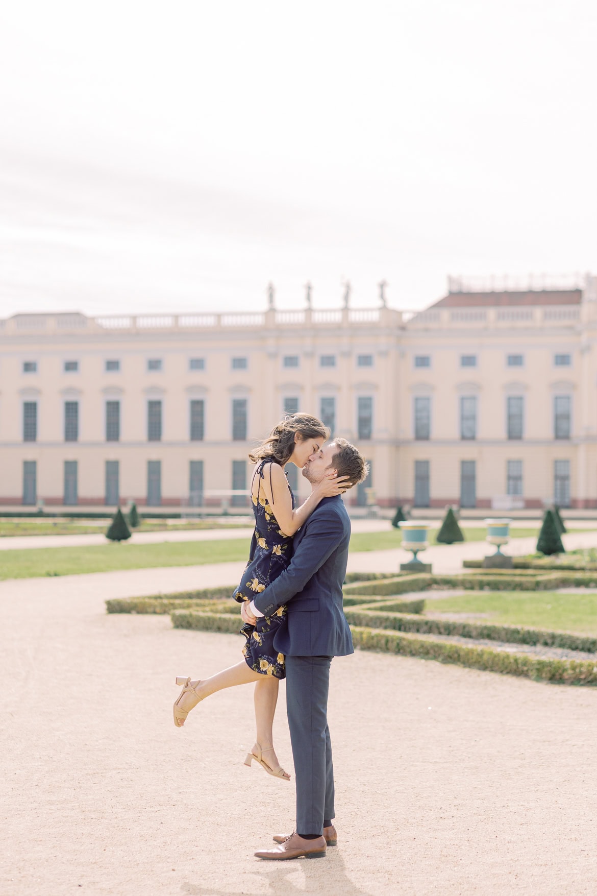 Überraschungs Heiratsantrag beim Schloss Charlottenburg Berlin