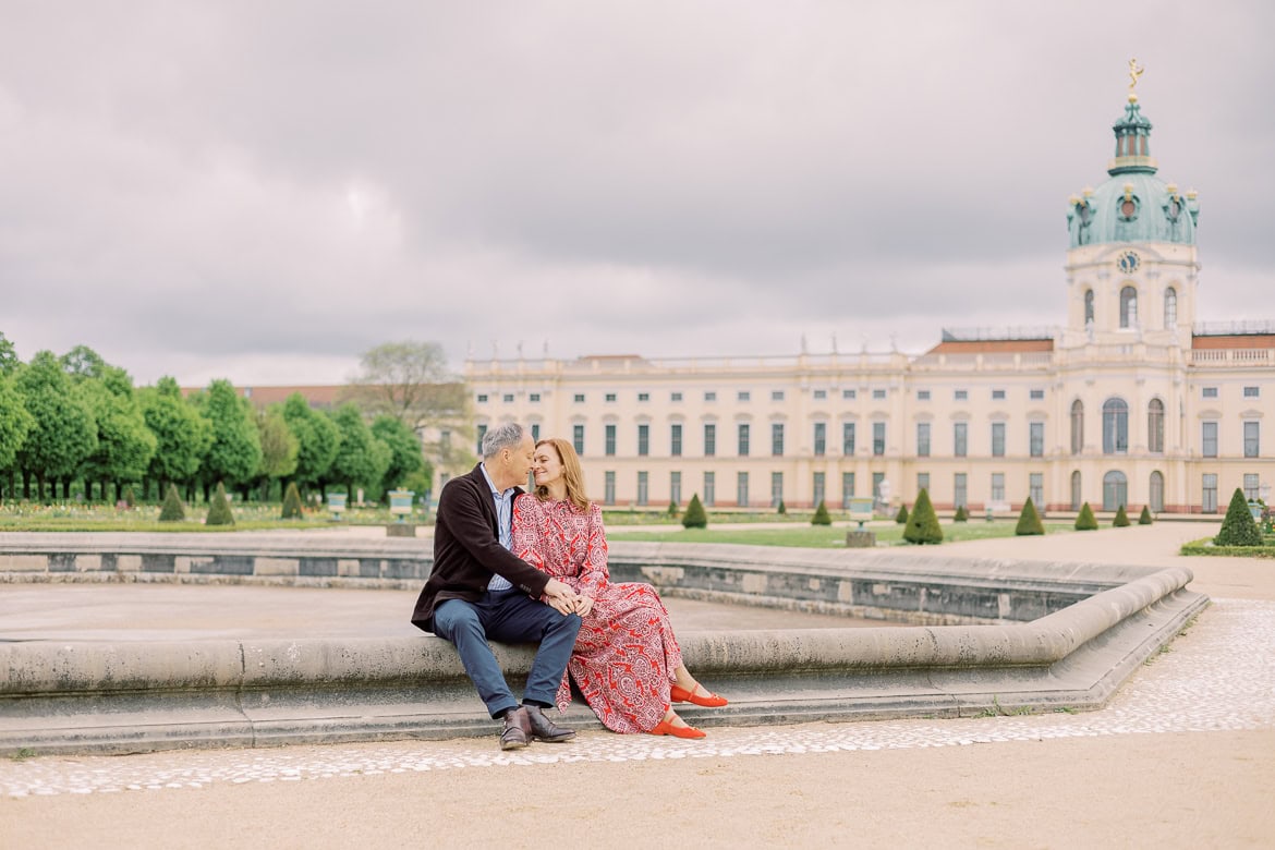 Verlobung beim Schloss Charlottenburg in Berlin
