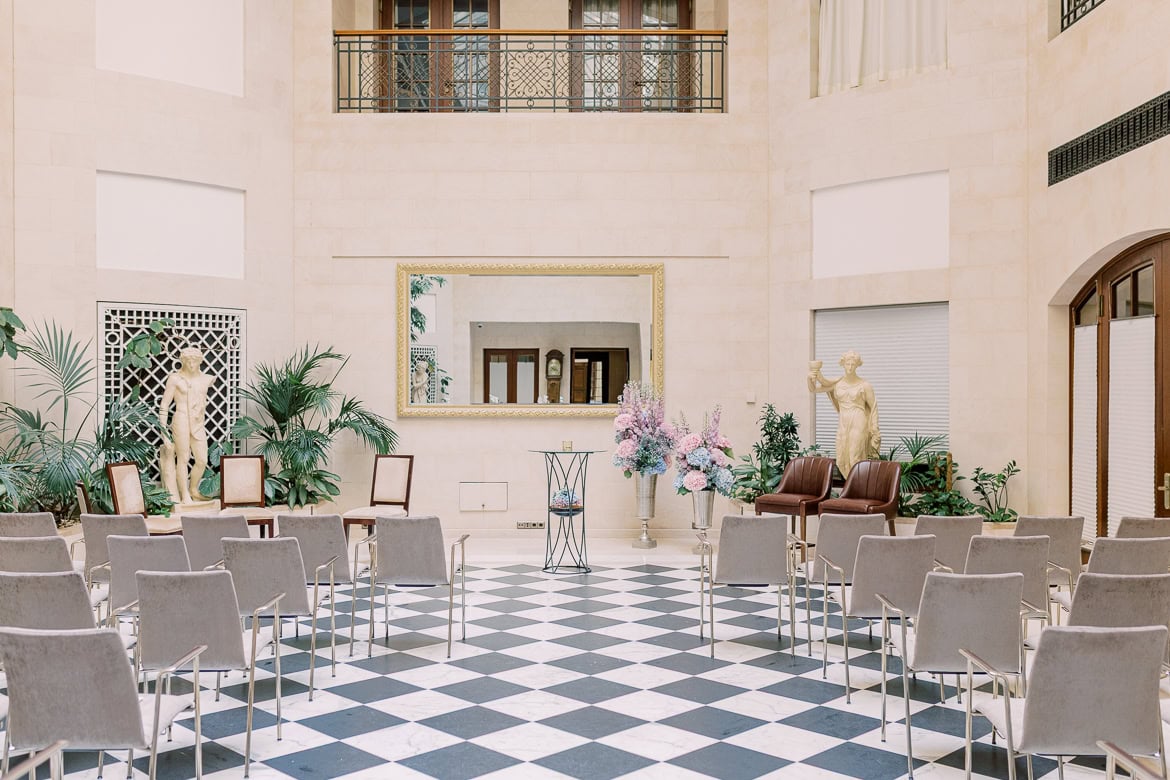 Elegante Berlin Hochzeit im Hotel Adlon Kempinski mit Feier im China Club