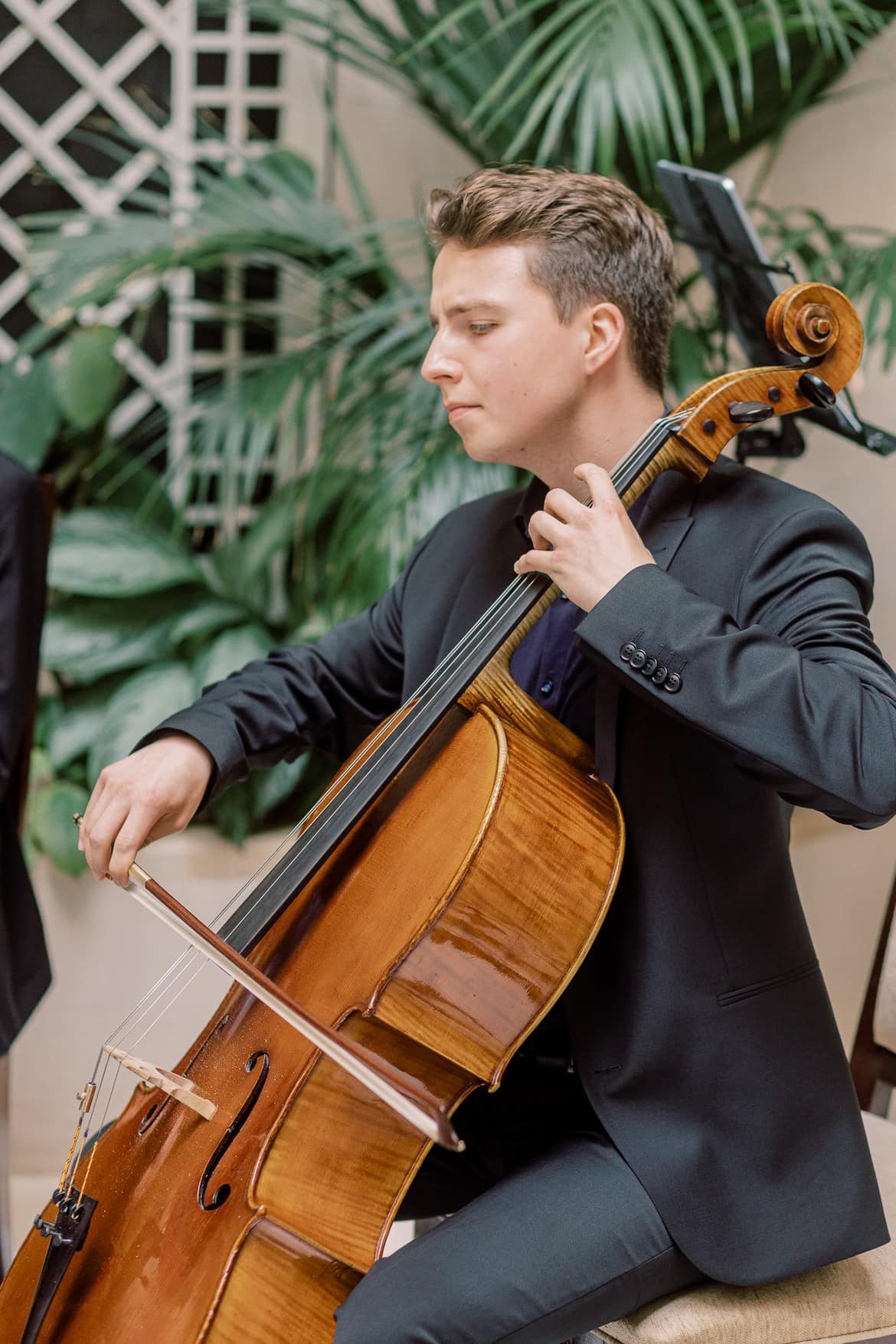 Elegante Berlin Hochzeit im Hotel Adlon Kempinski mit Feier im China Club