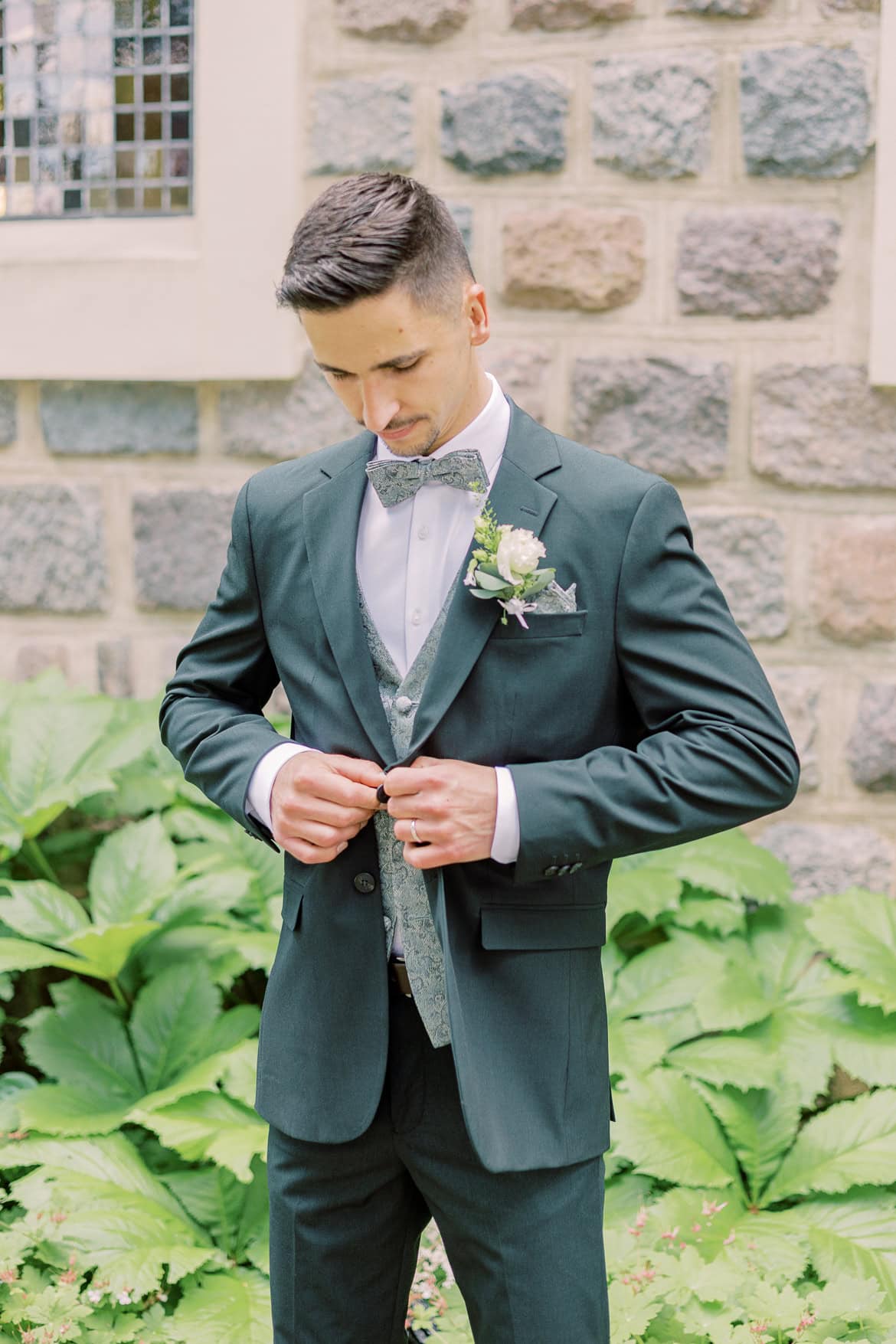 Sommer Hochzeit in der Altstadt Teltow mit romantischem First Look