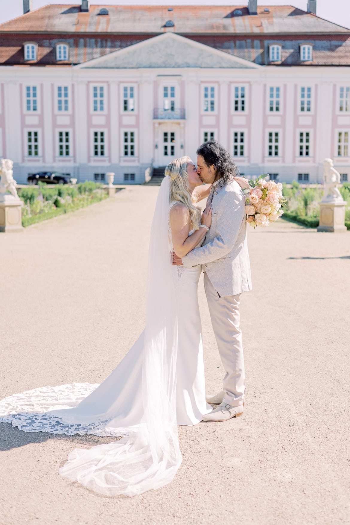 Hochzeit im Schloss Friedrichsfelde im Tierpark Berlin