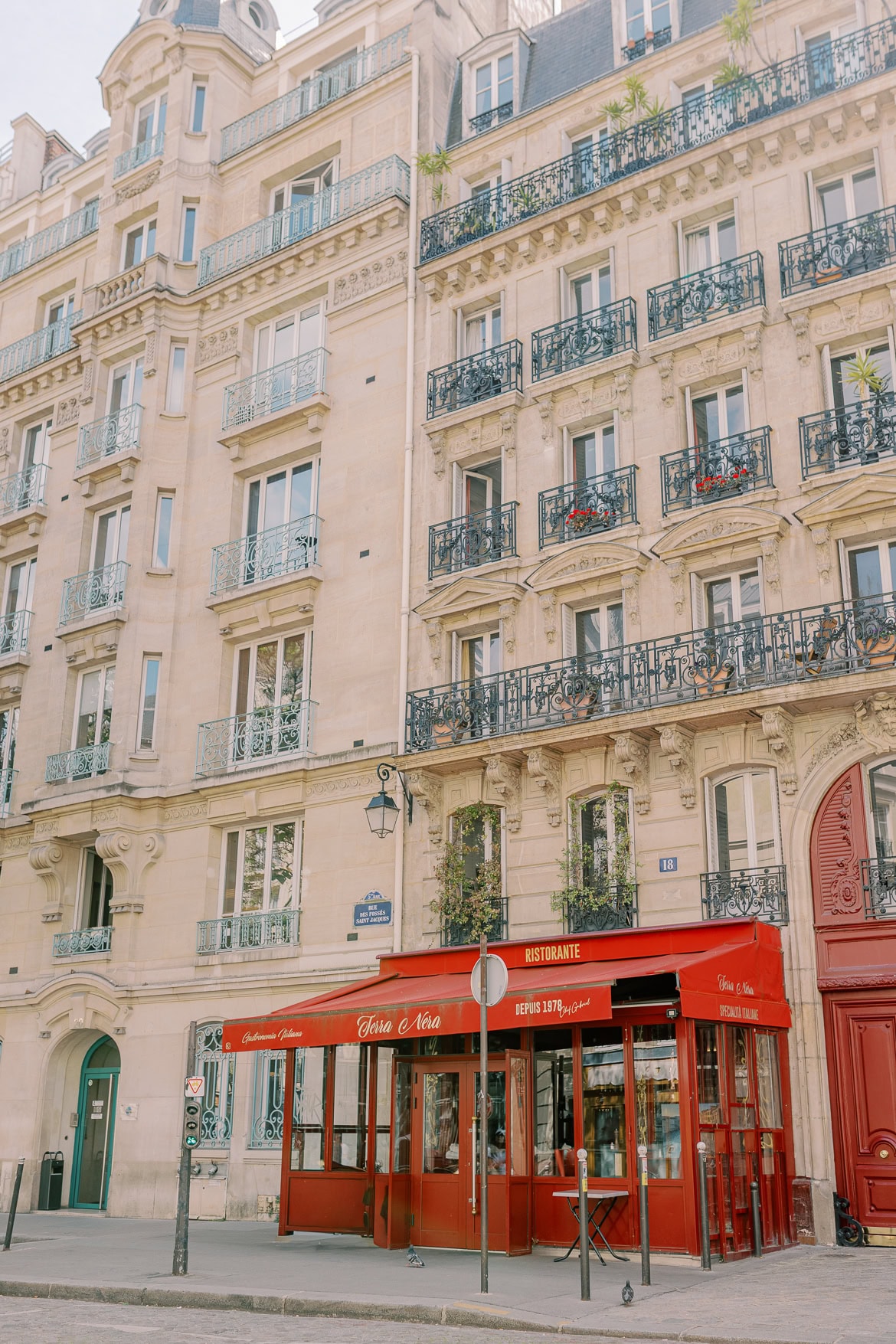 Drehorte aus Emily in Paris