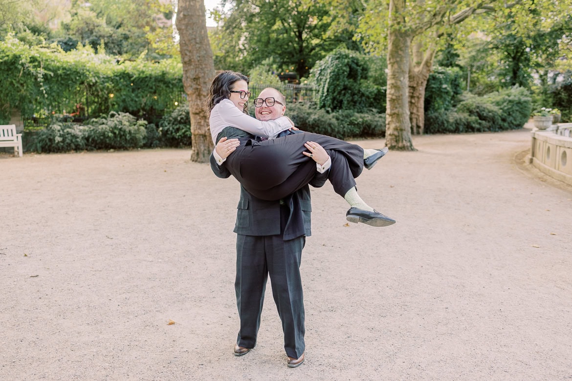 Herzliche Hochzeit im Standesamt Schöneberg