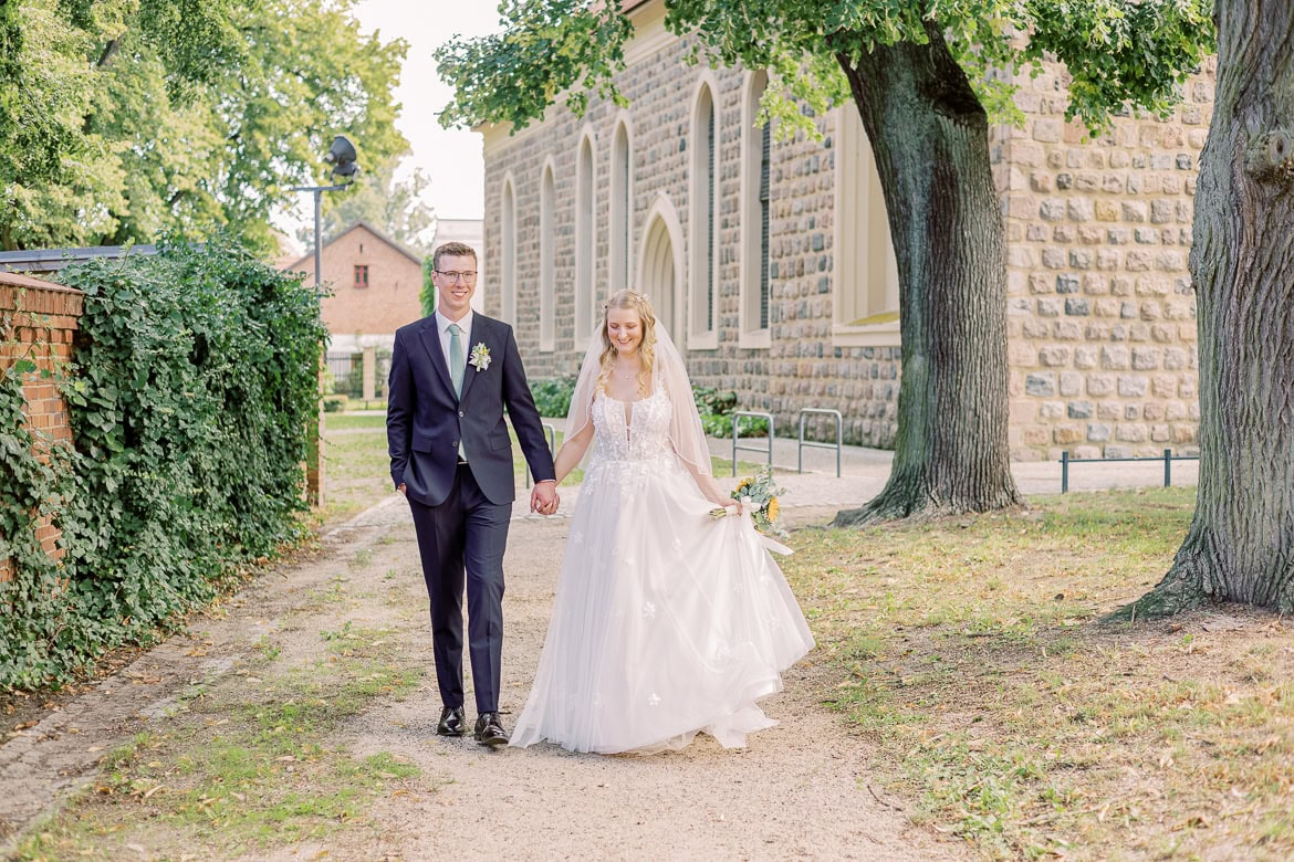 Fröhliche Sommer Hochzeit in der Altstadt Teltow