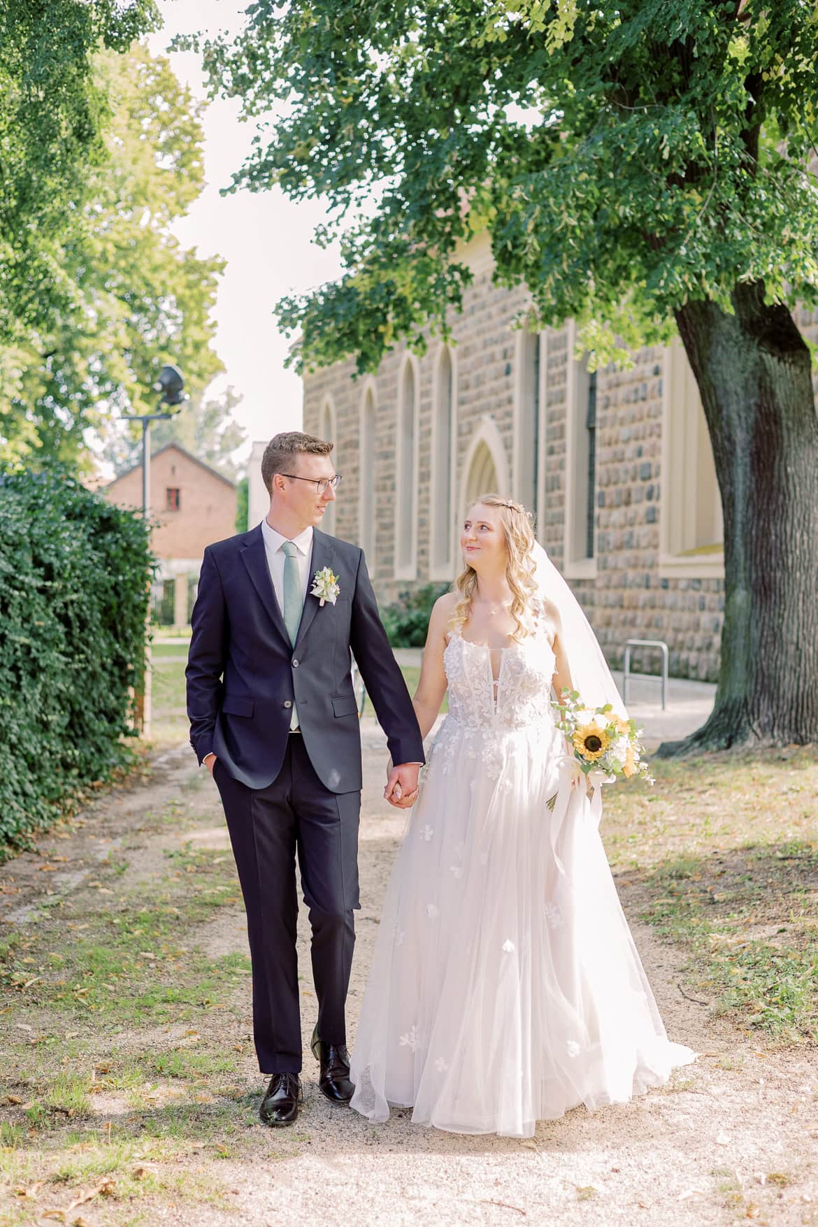 Fröhliche Sommer Hochzeit in der Altstadt Teltow