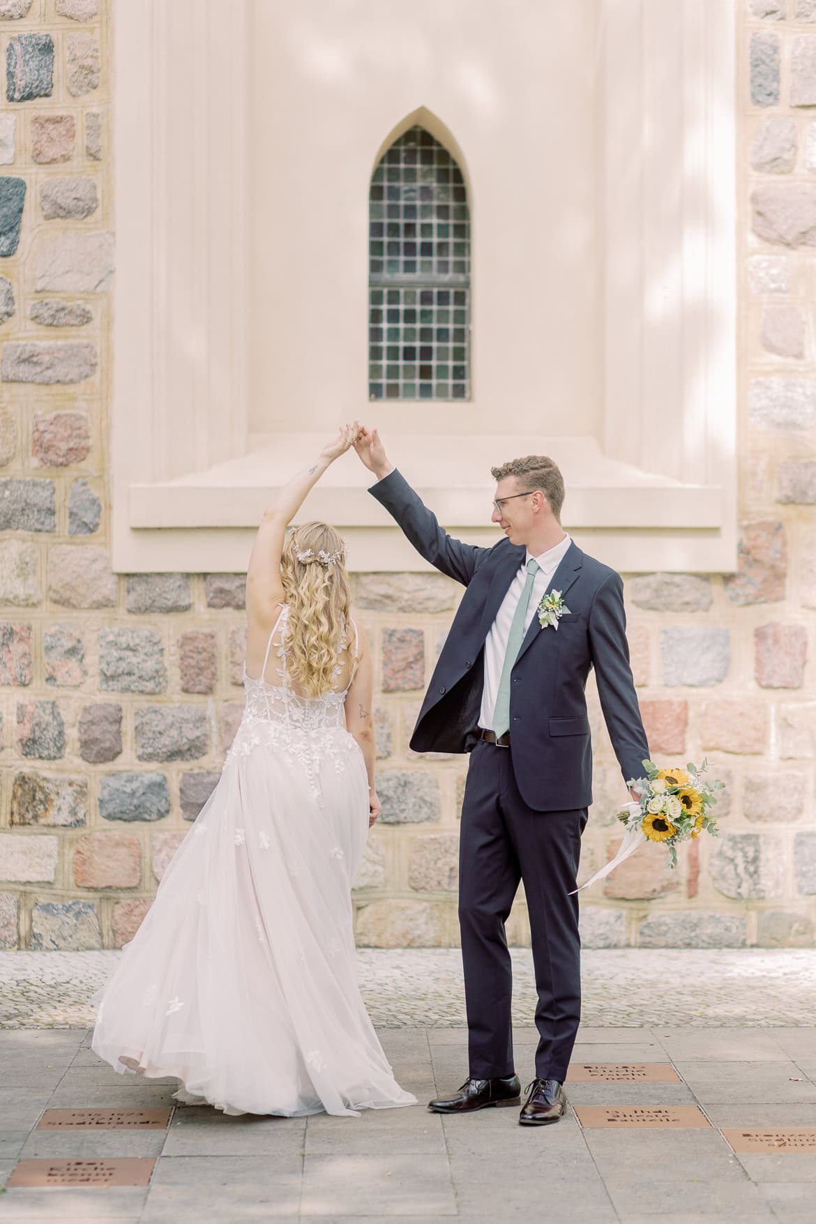 Fröhliche Sommer Hochzeit in der Altstadt Teltow