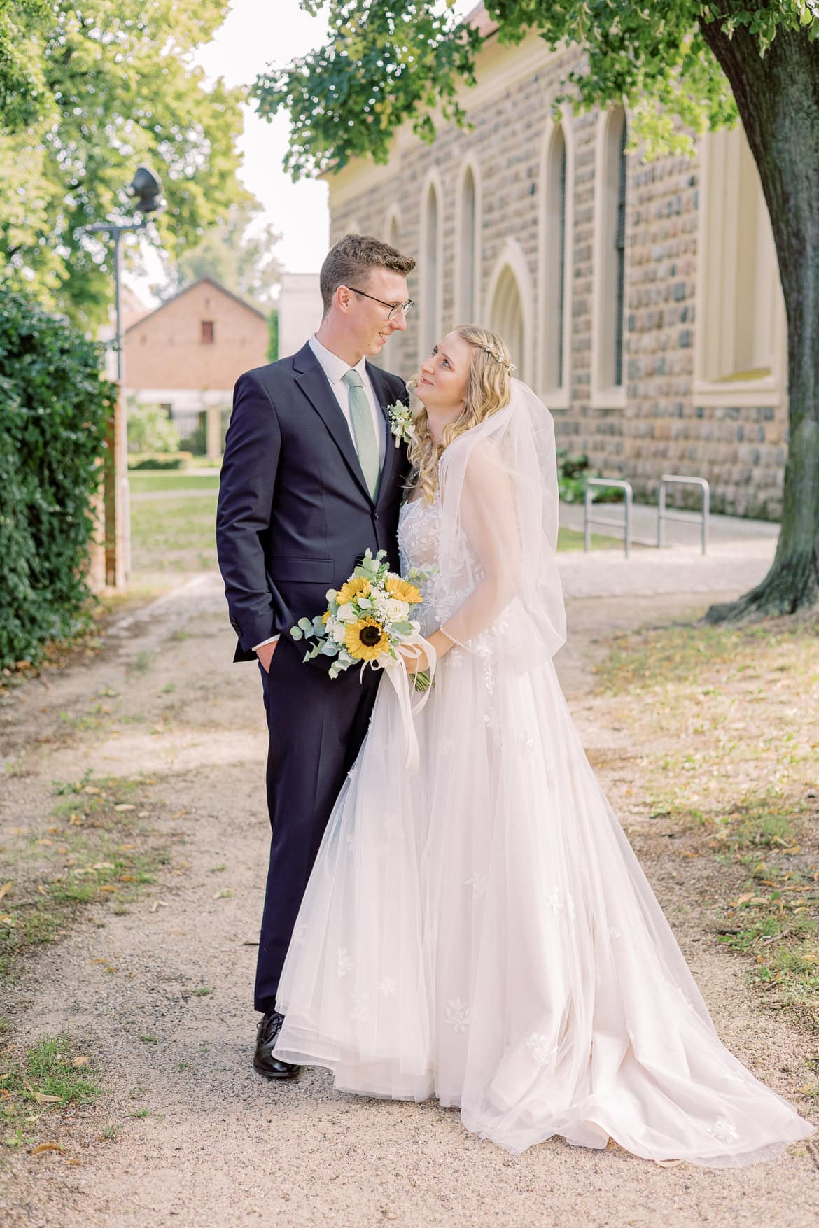 Fröhliche Sommer Hochzeit in der Altstadt Teltow
