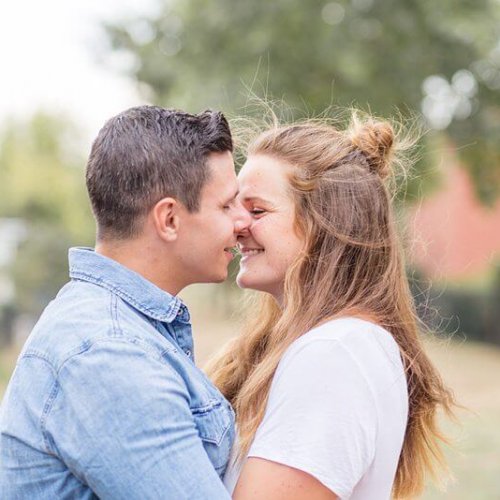 Hochzeitsfotograf Berlin Verliebtes Paar kurz vorm Kuss